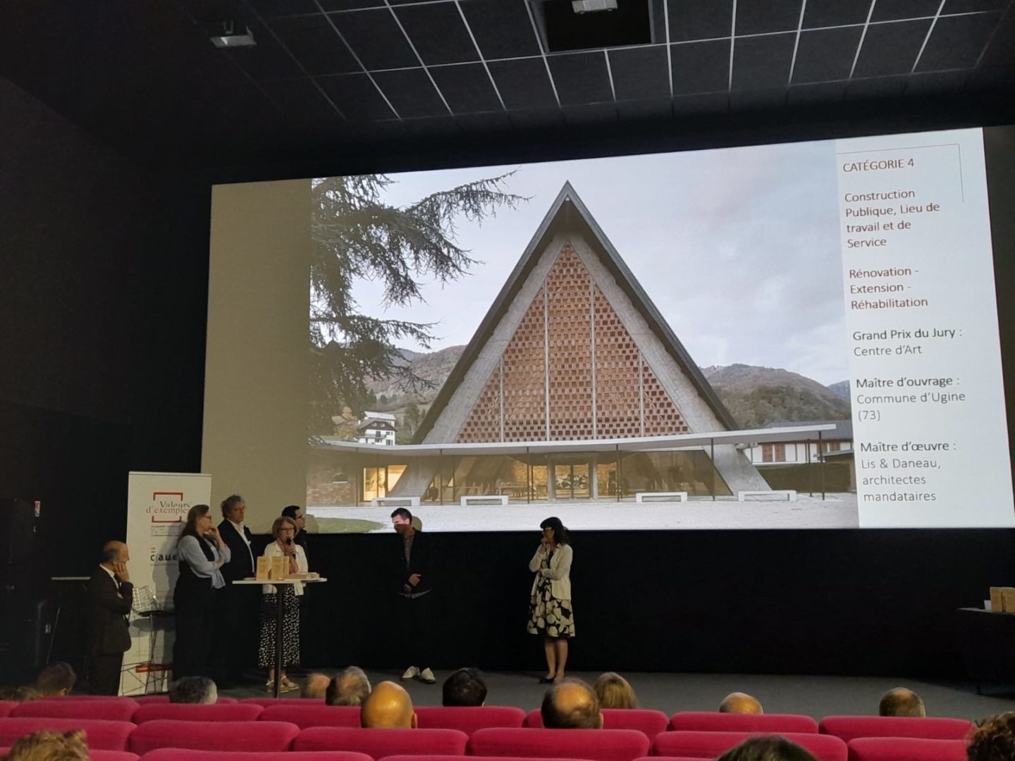 édition 2023 « Grand Prix Spécial du Jury » pour le « Centre d'Art Curiox » à Ugine (Lis & Daneau architectes) - réhabilitation de l'ancienne église des Fontaines à Ugine en Centre d'Art Curiox (catégorie « Construction publique, lieu de travail et de service »)